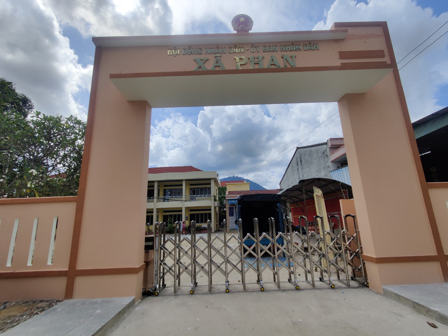 Cổng Xếp Tây Ninh - UBND Xã Phan, Huyện Dương Minh Châu (1)